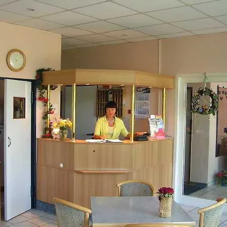 Szálloda El Condor Schönefeld