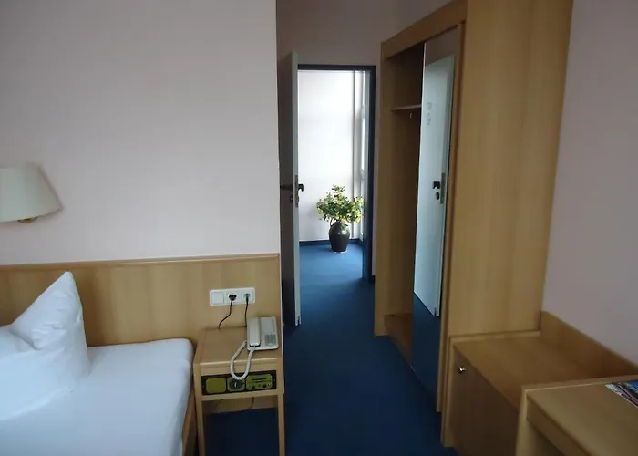 El Condor فندق شونيفيلد